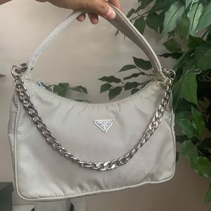 SOLD - DO NOT BUY Vintage Prada Mini Hobo 🖤